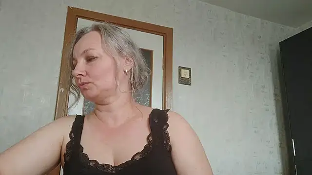 EdithManning Cameră chat live