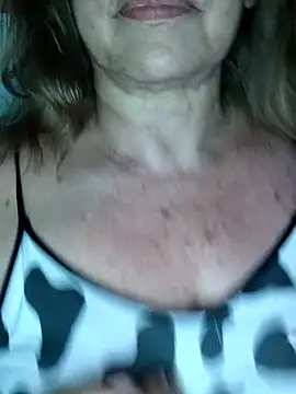 Kasandra_Ho Adlı Modelin Canlı Sohbet Odası
