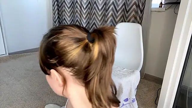 غرفة دردشة EditaBumford المباشرة