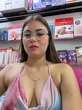 rapunzel069 Adlı Modelin Canlı Sohbet Odası