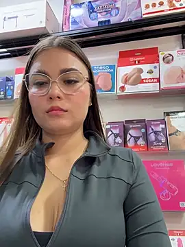 Phòng Chat Trực Tiếp rapunzel069