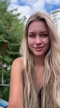 KikiWatson – Naživo kamerová sex šou 
