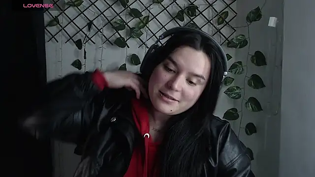 Nika_1_ élő chatszobája