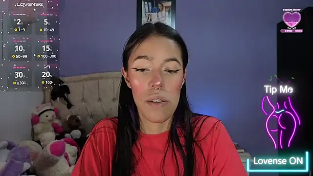 stephania_t's Live Chat Room