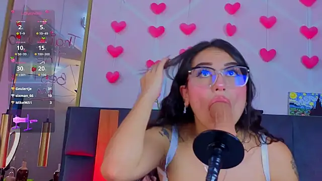 Chatroom en direct de MadyJackson
