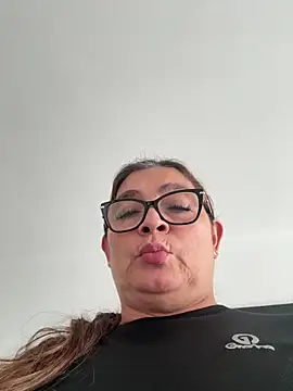 ANTONELLA_VIOLETA_ Adlı Modelin Canlı Sohbet Odası