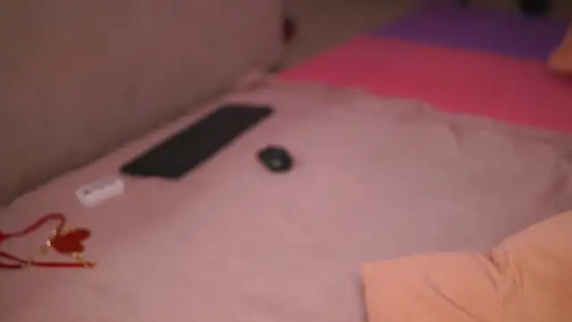Sala de chat ao vivo de NyrobiNova
