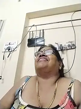 Živá chatovací místnost bigbum68