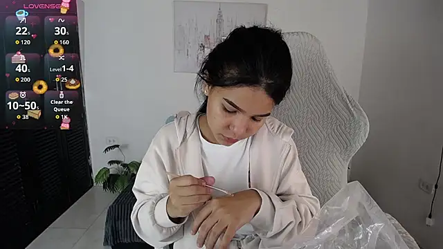abby_tgn's Live Chat Room