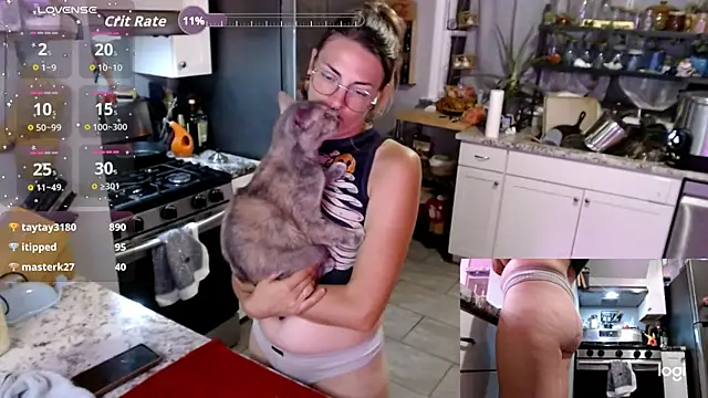 Živá chatovací místnost KierBearKisses