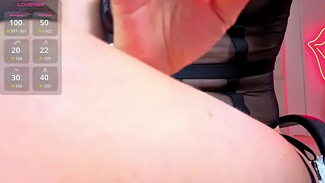 Nicole_hard_nipplesn Live chat-huone