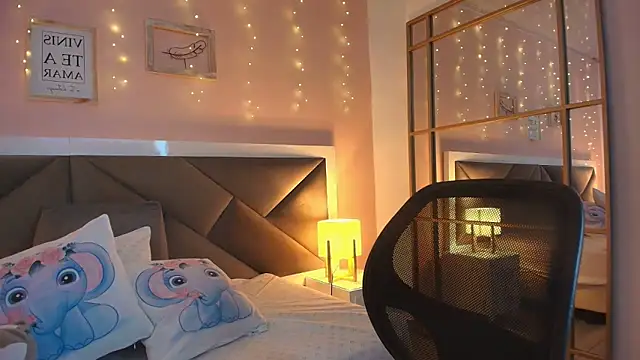 lilly_rohan Cameră chat live