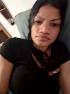 charllottebrasilian Adlı Modelin Canlı Sohbet Odası