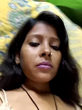 Gud_girl_Nilu – Naživo chatovacia miestnosť