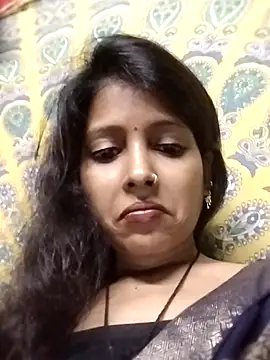 Gud_girl_Nilun Live-seksikameraesitys