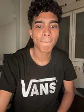 Živá chatovací místnost Ryan-hot