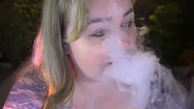 Sala de chat en directo de ZaraReignn