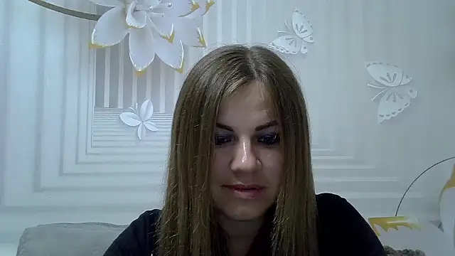 TinaFun4u Adlı Modelin Canlı Sohbet Odası