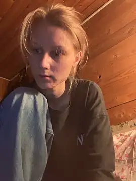 KatiKate – Naživo XXX chat