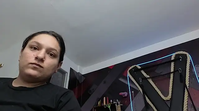 Živá chatovací místnost SUBMISSION_BDSM
