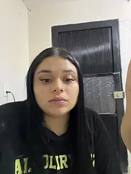 alissonfernandez_'s Live Chat Room