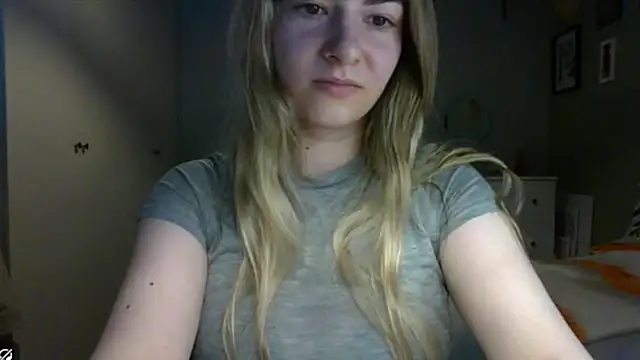ROSIEx_sweet Adlı Modelin Canlı Sohbet Odası