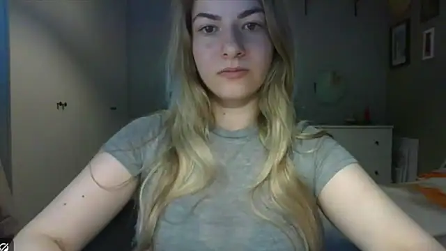 ROSIEx_sweet Adlı Modelin Canlı Sohbet Odası