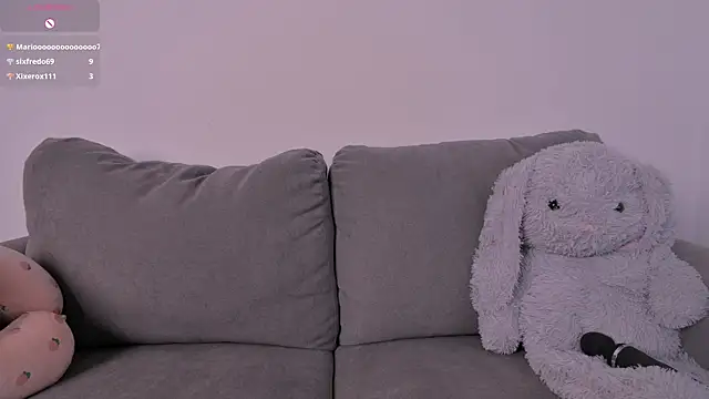 Sala de chat en directo de petite_paola