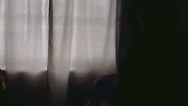 HOTSEXCBOOBS30xx Live chatroom