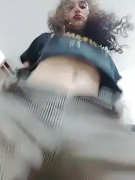 Queenjenn__ – live chatrum