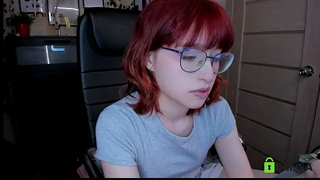 ElizaNik_ 现场聊天室