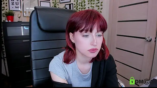 ElizaNik_ Cameră chat live
