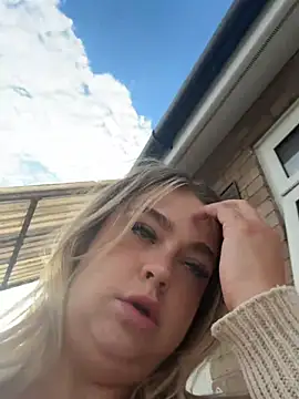 Živá chatovací místnost blairbella