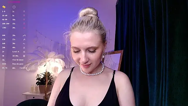 Evacadooo Live Chatraum