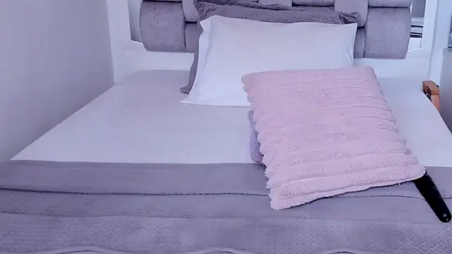 Pokój czatu na żywo – Camilaa_bueno