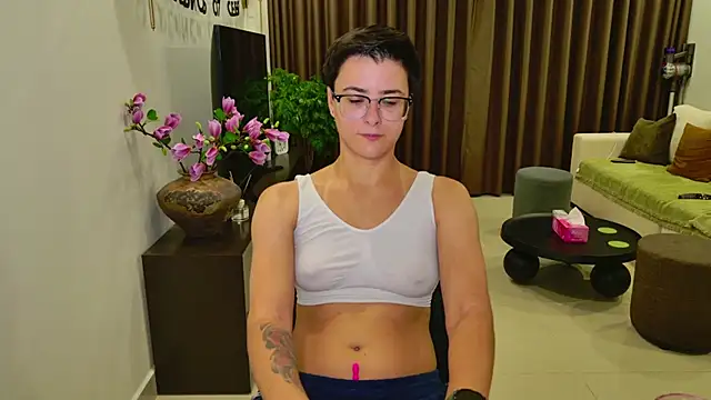 Chat ao vivo de SashaNotFound