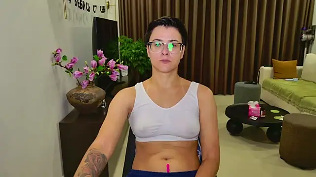 SashaNotFound Adlı Modelin Canlı Sohbet Odası