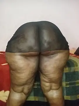Sweetblackassxxx505 Adlı Modelin Canlı Sohbet Odası
