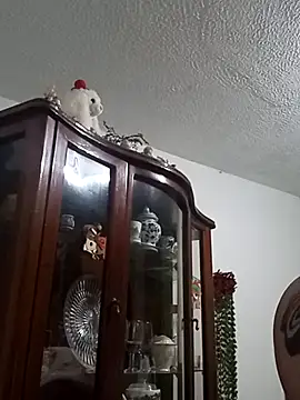 Naomy_Gomez_ 现场聊天室
