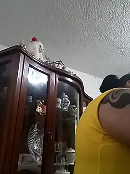 Chat soba uživo modela Naomy_Gomez_