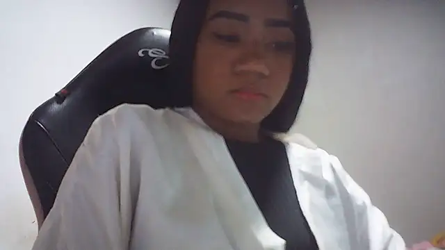 Fariana01 live-chat rom