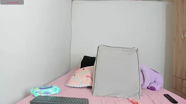 Hannah_Baileyy লাইভ চ্যাট রুম