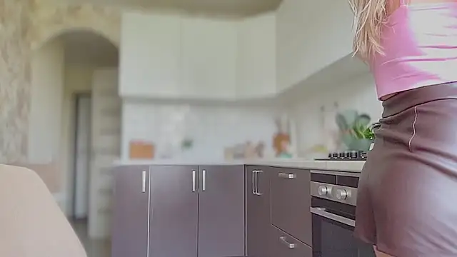 ValeriaV Adlı Modelin Canlı Sohbet Odası