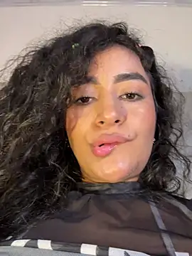 Lady_Rey – Naživo chatovacia miestnosť