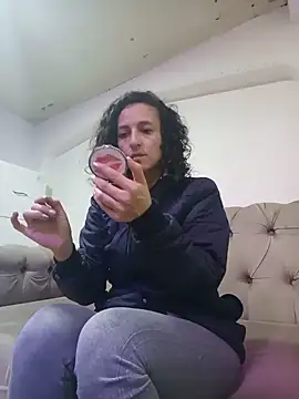 Živá chatovací místnost AriannaRussell_