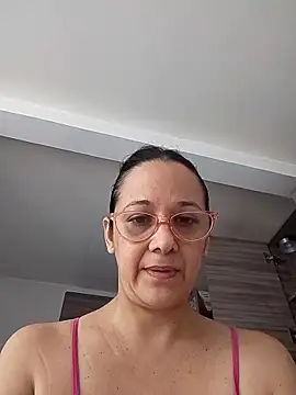 nicolle_milf1978 élő chatszobája