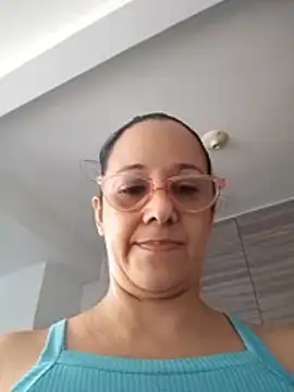 nicolle_milf1978 Cameră chat live