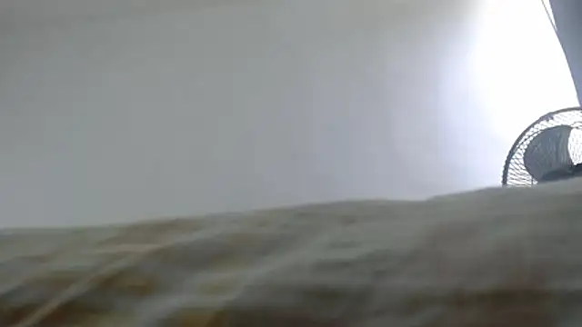 nicolle_milf1978 লাইভ চ্যাট রুম