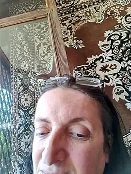 Ulyana396's Live Chat Room