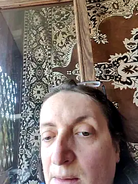 חדר צ'אט בשידור חי של Ulyana396